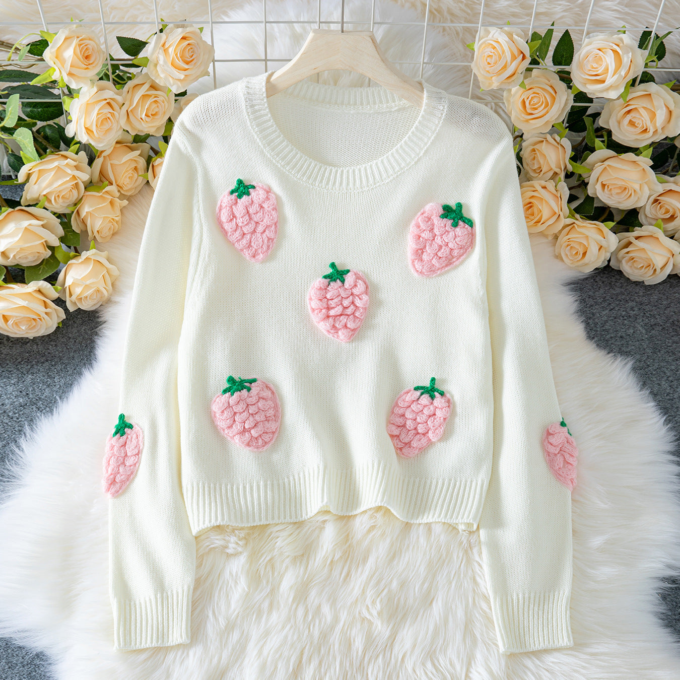 Women's Elegant Long-sleeved Sweater Beige